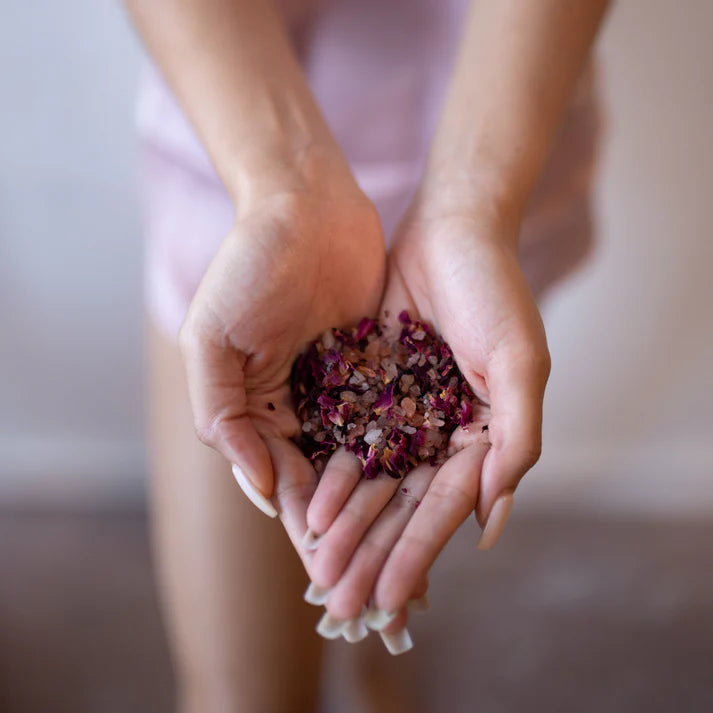 Annie Rose Bath Tea